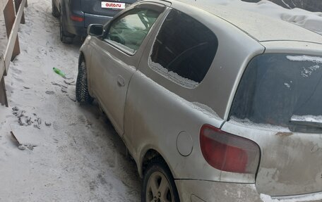 Toyota Vitz, 2001 год, 210 000 рублей, 3 фотография