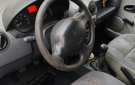 Renault Logan I, 2005 год, 200 000 рублей, 7 фотография