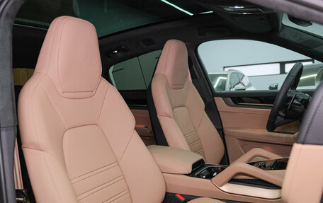 Porsche Cayenne III, 2025 год, 21 817 976 рублей, 2 фотография