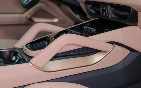 Porsche Cayenne III, 2025 год, 21 817 976 рублей, 25 фотография