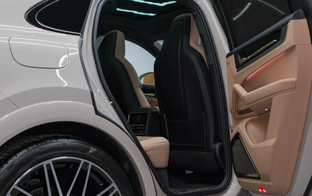 Porsche Cayenne III, 2025 год, 21 817 976 рублей, 27 фотография