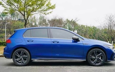 Volkswagen Golf VIII, 2022 год, 2 100 000 рублей, 3 фотография