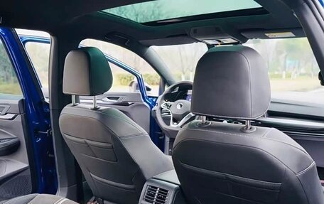 Volkswagen Golf VIII, 2022 год, 2 100 000 рублей, 15 фотография