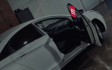 Hyundai Sonata VI, 2011 год, 825 000 рублей, 7 фотография