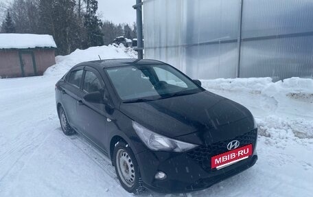 Hyundai Solaris II рестайлинг, 2020 год, 1 500 000 рублей, 2 фотография