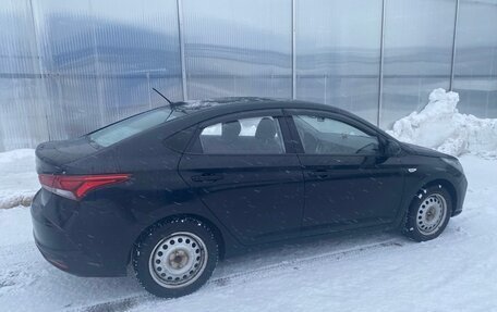 Hyundai Solaris II рестайлинг, 2020 год, 1 500 000 рублей, 4 фотография