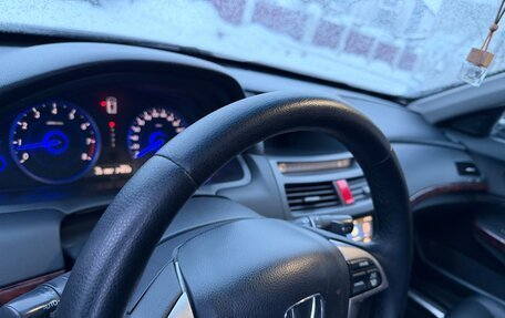 Honda Crosstour I рестайлинг, 2011 год, 1 150 000 рублей, 32 фотография