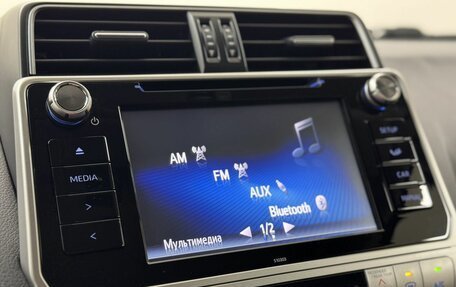 Toyota Land Cruiser Prado 150 рестайлинг 2, 2019 год, 4 998 000 рублей, 13 фотография