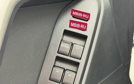 Toyota Land Cruiser Prado 150 рестайлинг 2, 2019 год, 4 998 000 рублей, 15 фотография