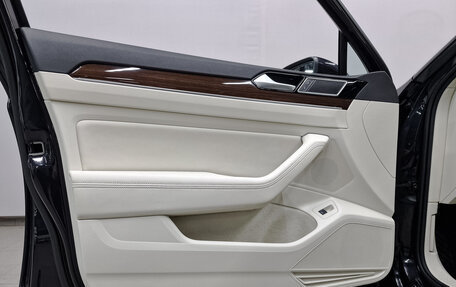 Volkswagen Passat B8 рестайлинг, 2016 год, 2 315 000 рублей, 19 фотография