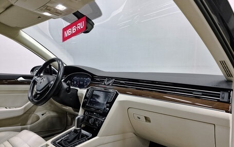 Volkswagen Passat B8 рестайлинг, 2016 год, 2 315 000 рублей, 13 фотография