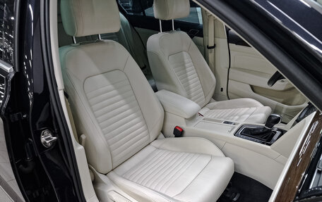 Volkswagen Passat B8 рестайлинг, 2016 год, 2 315 000 рублей, 22 фотография