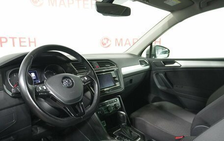 Volkswagen Tiguan II, 2018 год, 2 880 000 рублей, 9 фотография