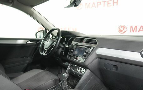 Volkswagen Tiguan II, 2018 год, 2 880 000 рублей, 10 фотография