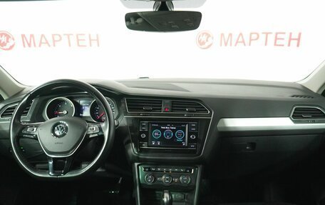 Volkswagen Tiguan II, 2018 год, 2 880 000 рублей, 15 фотография