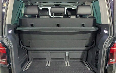 Volkswagen Multivan T6 рестайлинг, 2021 год, 6 500 000 рублей, 10 фотография