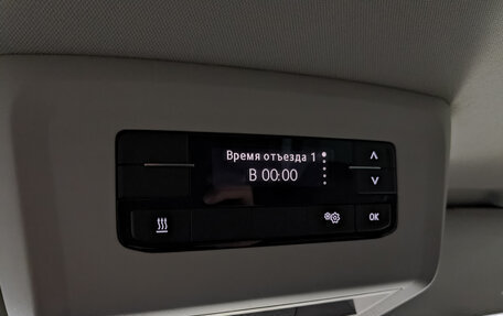 Volkswagen Multivan T6 рестайлинг, 2021 год, 6 500 000 рублей, 29 фотография