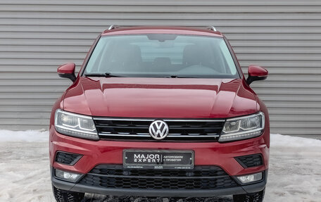 Volkswagen Tiguan II, 2017 год, 2 300 000 рублей, 2 фотография