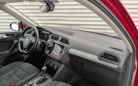 Volkswagen Tiguan II, 2017 год, 2 300 000 рублей, 11 фотография