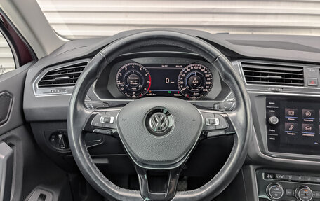 Volkswagen Tiguan II, 2017 год, 2 300 000 рублей, 20 фотография