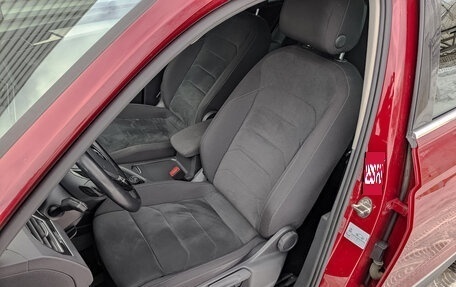 Volkswagen Tiguan II, 2017 год, 2 300 000 рублей, 18 фотография