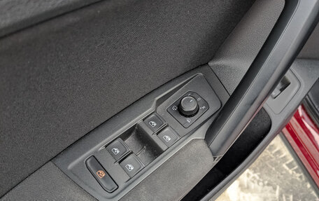 Volkswagen Tiguan II, 2017 год, 2 300 000 рублей, 23 фотография