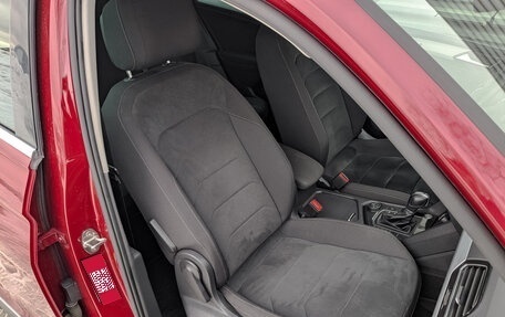 Volkswagen Tiguan II, 2017 год, 2 300 000 рублей, 21 фотография