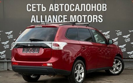 Mitsubishi Outlander III рестайлинг 3, 2013 год, 1 099 000 рублей, 8 фотография