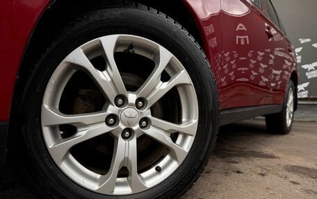 Mitsubishi Outlander III рестайлинг 3, 2013 год, 1 099 000 рублей, 10 фотография