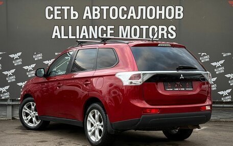 Mitsubishi Outlander III рестайлинг 3, 2013 год, 1 099 000 рублей, 5 фотография