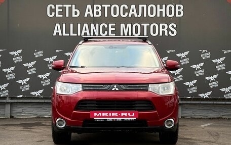 Mitsubishi Outlander III рестайлинг 3, 2013 год, 1 099 000 рублей, 2 фотография