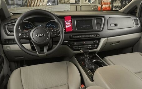 KIA Carnival III, 2020 год, 2 400 000 рублей, 7 фотография