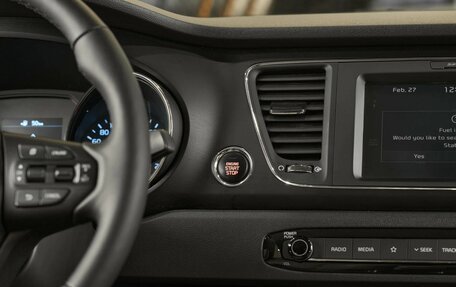 KIA Carnival III, 2020 год, 2 400 000 рублей, 13 фотография