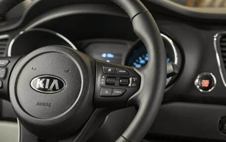 KIA Carnival III, 2020 год, 2 400 000 рублей, 12 фотография