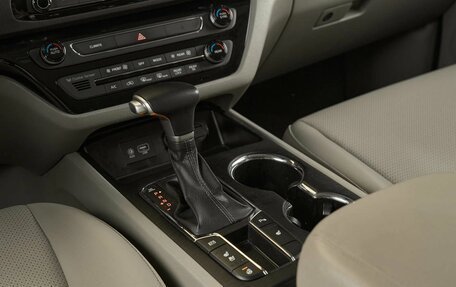 KIA Carnival III, 2020 год, 2 400 000 рублей, 16 фотография