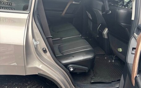 Toyota Land Cruiser Prado 150 рестайлинг 2, 2021 год, 6 150 000 рублей, 4 фотография