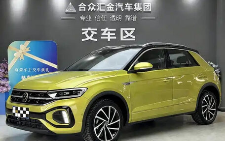 Volkswagen T-Roc I, 2022 год, 1 869 040 рублей, 1 фотография