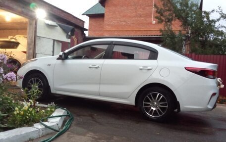 KIA Rio IV, 2018 год, 1 250 000 рублей, 10 фотография