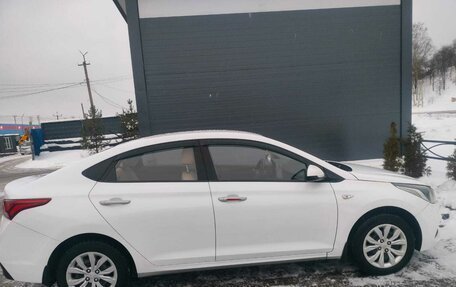 Hyundai Solaris II рестайлинг, 2018 год, 850 000 рублей, 8 фотография