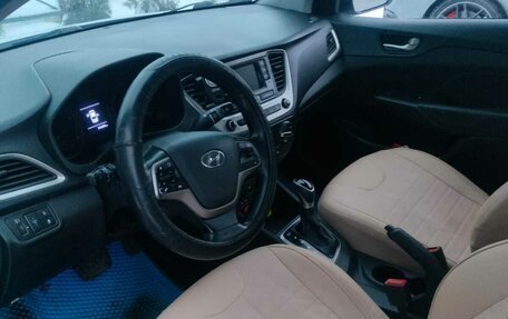 Hyundai Solaris II рестайлинг, 2018 год, 850 000 рублей, 12 фотография