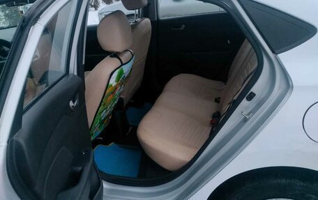 Hyundai Solaris II рестайлинг, 2018 год, 850 000 рублей, 11 фотография