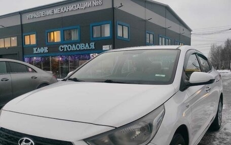 Hyundai Solaris II рестайлинг, 2018 год, 850 000 рублей, 4 фотография