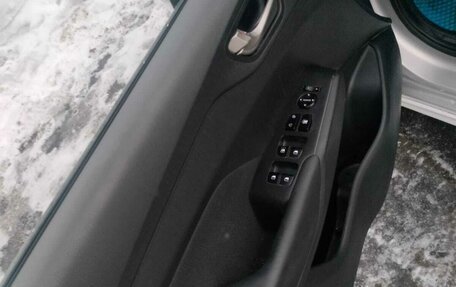 Hyundai Solaris II рестайлинг, 2018 год, 850 000 рублей, 17 фотография