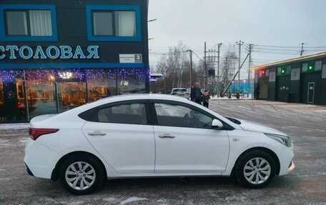 Hyundai Solaris II рестайлинг, 2018 год, 850 000 рублей, 22 фотография