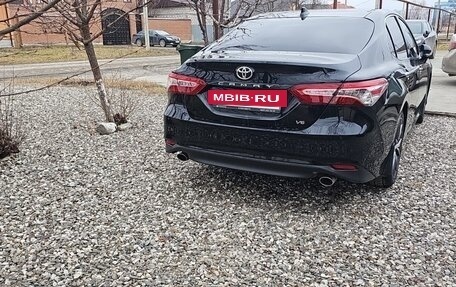 Toyota Camry, 2023 год, 3 430 000 рублей, 2 фотография