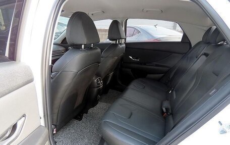 Hyundai Avante, 2023 год, 1 850 888 рублей, 13 фотография