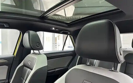 Volkswagen T-Roc I, 2022 год, 1 869 040 рублей, 11 фотография