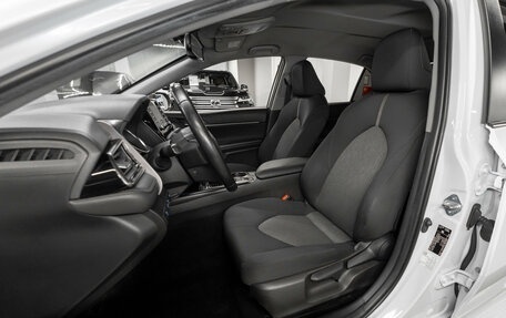 Toyota Camry, 2021 год, 3 080 000 рублей, 9 фотография