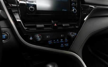 Toyota Camry, 2021 год, 3 080 000 рублей, 17 фотография