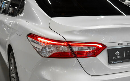 Toyota Camry, 2021 год, 3 080 000 рублей, 22 фотография